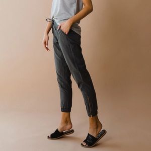 Albion Heather Charcoal Jetsetters - Medium